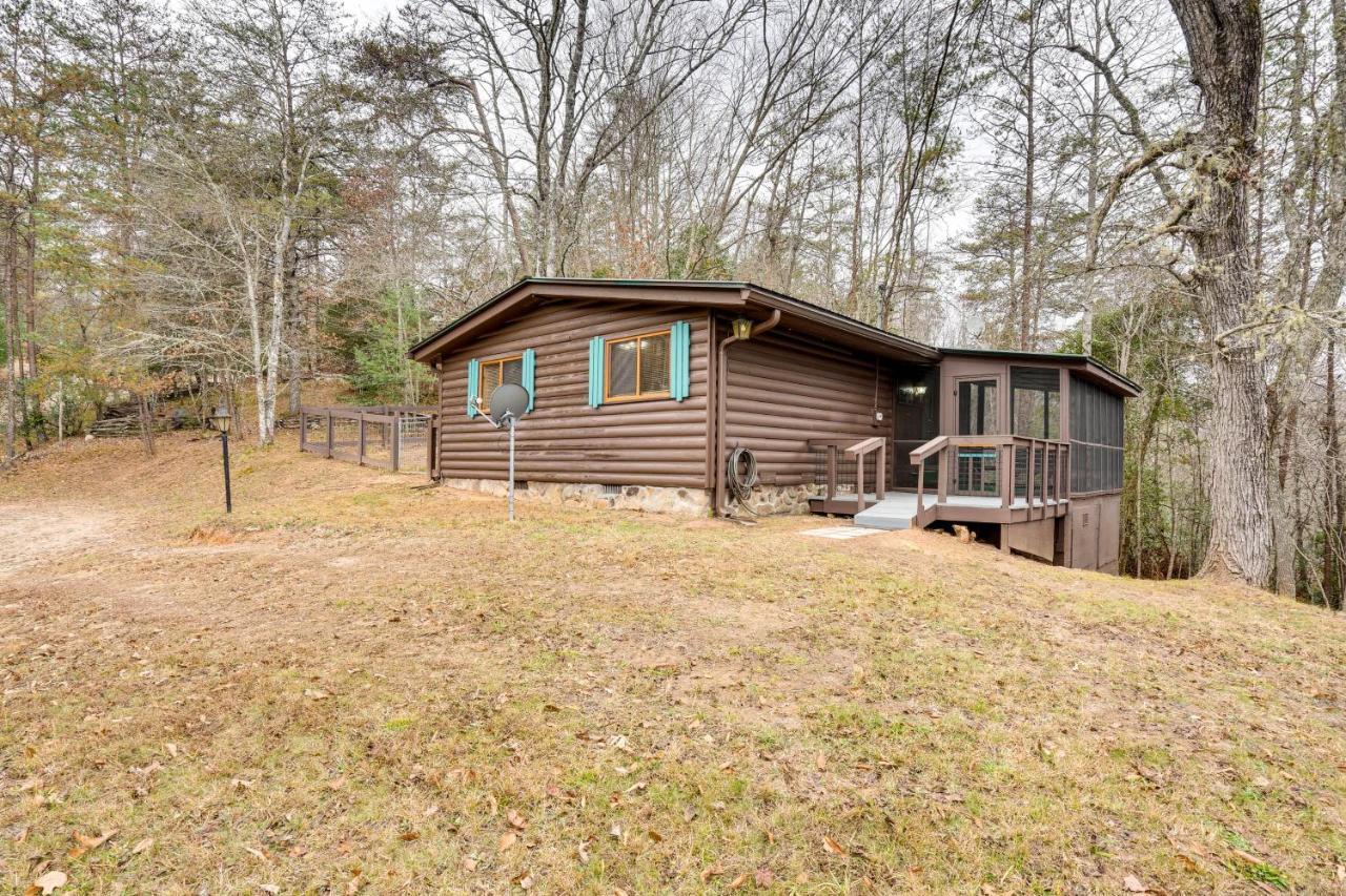 Peaceful Warne Cabin Fenced Yard And Screened Porch Brasstown Exteriör bild